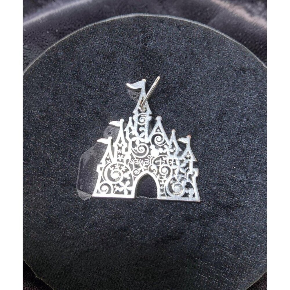 Disneyland Castle Silhouette Metal Keychain Silver Disney Collectible - Picture 9 of 10